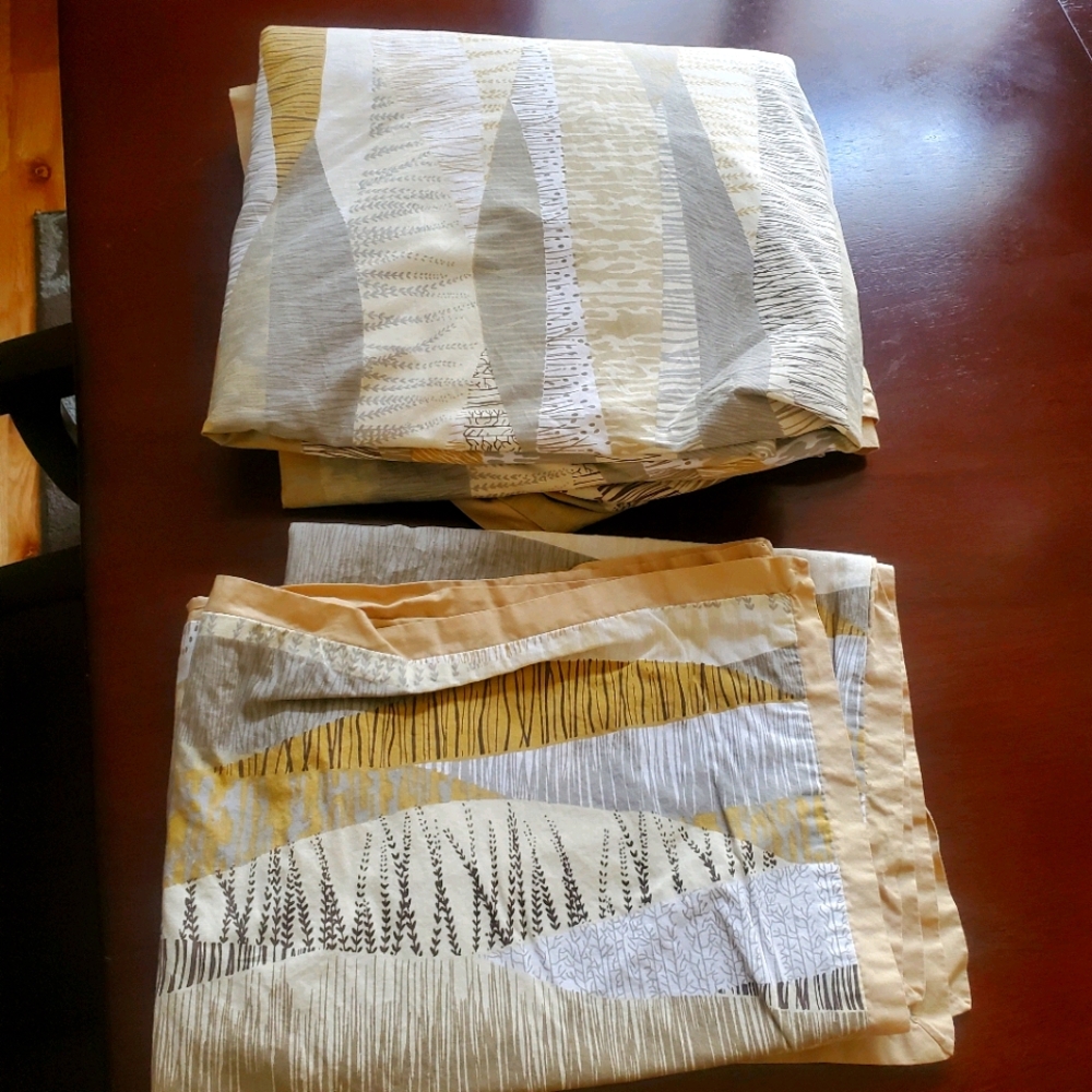 Queen Size Duvet and Sham set
